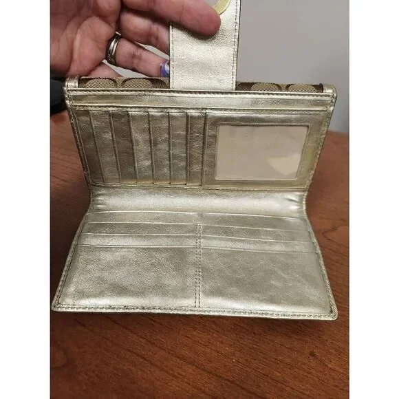COACH 43609 Turnlock Signature Slim Envelope Flap Wallet Purse Khaki Gold. Has s - Picture 10 of 12